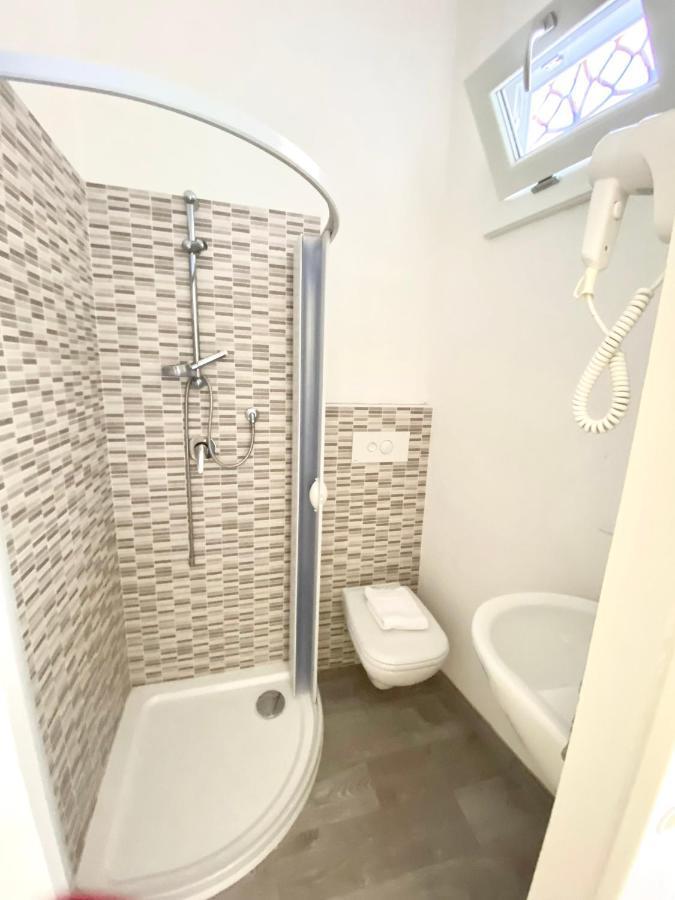 Hotel Morri'S Римини Экстерьер фото